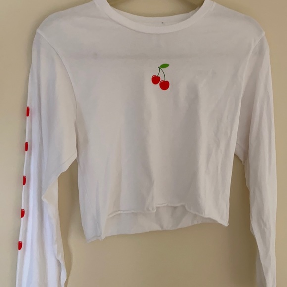 Cropped long sleeve top from Drip Creationz. - Picture 1 of 5